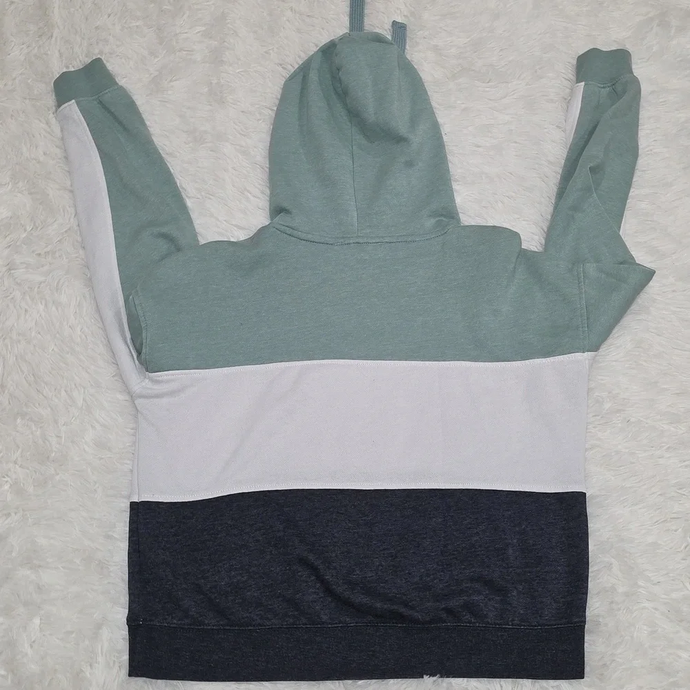 Hippie Rose - Cropped Green, White, and Black Hoodie. Size S - Picture 4 of 5